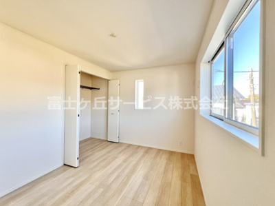 【洋室】 | 富士市中里 9期 新築一戸建て 1号棟 | 6帖の洋室です