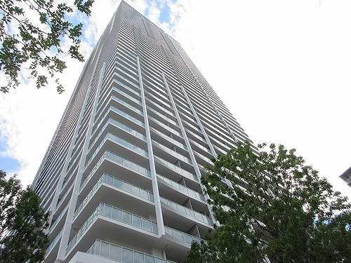 ＨＡＲＵＭＩ　ＦＬＡＧ　ＳＵＮ　ＶＩＬＬＡＧＥ　Ｔ棟