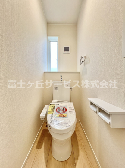 【トイレ】 | 沼津市東椎路 6期 新築一戸建て | 2Fのトイレです