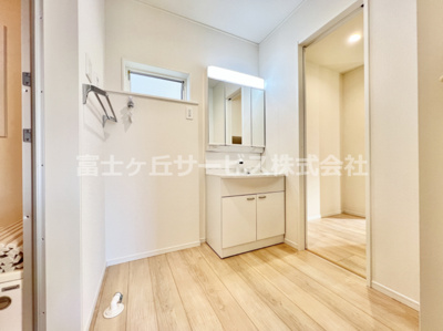 【脱衣所】 | 伊豆の国市三福 4期 新築一戸建て 1号棟 | 脱衣場です