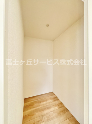 【収納】 | 伊豆の国市三福 4期 新築一戸建て 1号棟 | ウォークインクローゼットです
