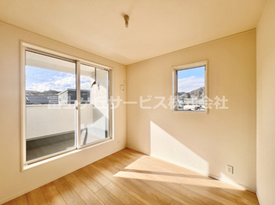【洋室】 | 伊豆の国市三福 4期 新築一戸建て 1号棟 | 4.5帖の洋室です