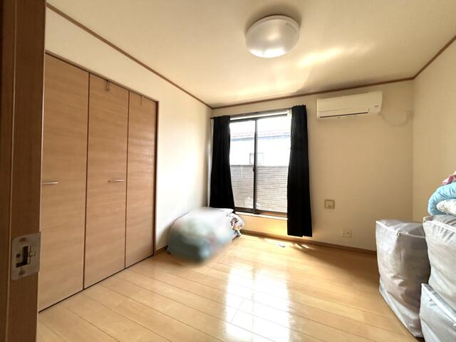 宇都宮市兵庫塚３丁目　4ＬＤＫ　中古住宅の居間・リビング