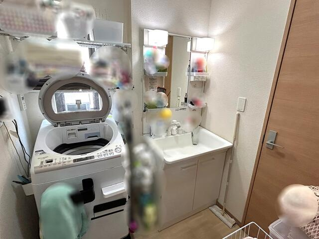 宇都宮市兵庫塚３丁目　4ＬＤＫ　中古住宅の独立洗面台