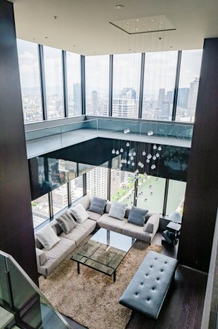 【ロビー】 | 【スカイラウンジ】41階へは吹き抜けで繋がっています☆大阪の街を見下ろす中之島の摩天楼！