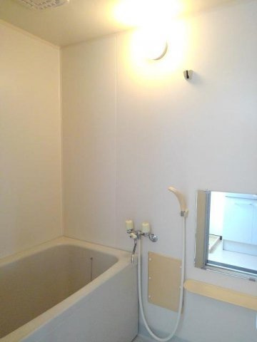 ノーヴァⅠの浴室|コンパクトで使いやすいお風呂です