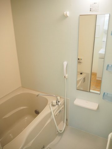 クロワールベルＡの浴室|お風呂です