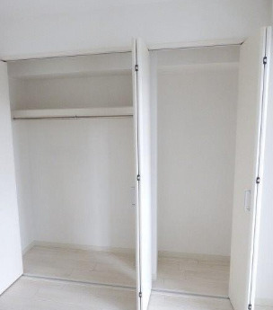 フレンシアノイエ内本町の収納