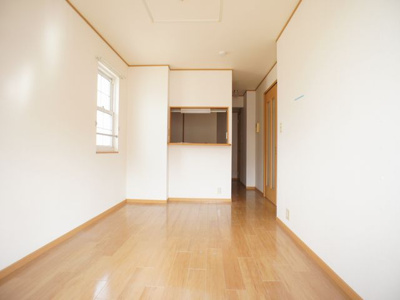 【居間・リビング】 | グレイスハイツＡ | ゆったりできるリビングです♪