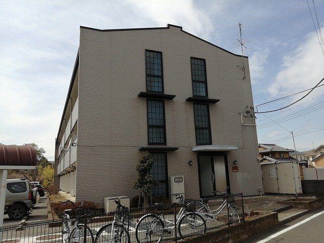 レオパレス出藍の外観