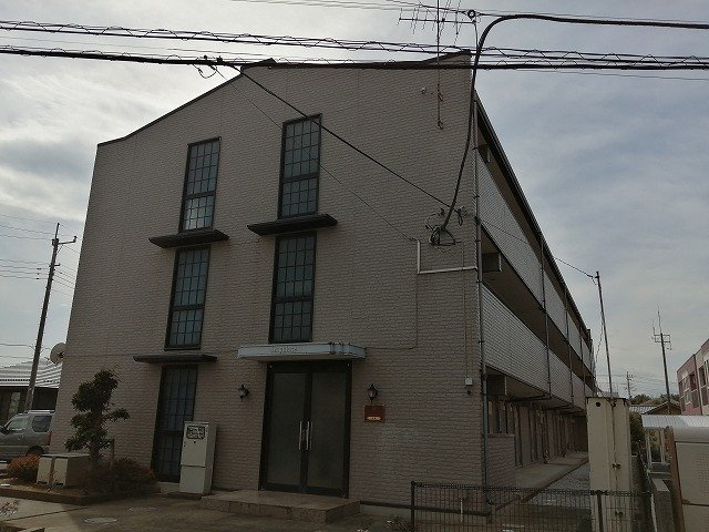 レオパレス出藍の外観