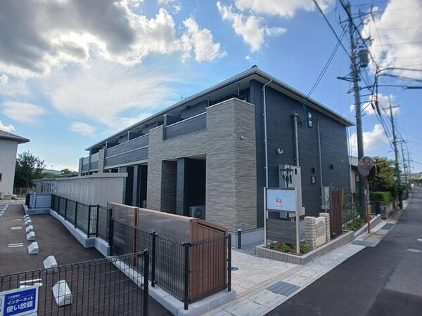 オリーブ・アール