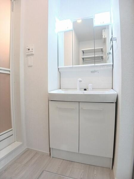 ソルフェジオ浜乃木の洗面所