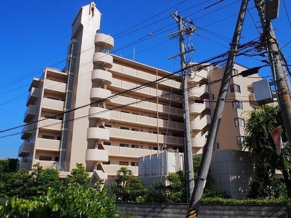 チサンマンション紀の川の外観