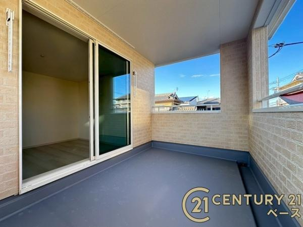 リーブルガーデン田部町 １号棟 ／新築一戸建のバルコニー|■現地撮影写真■インナーバルコニーで急な雨でも安心です！