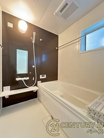 リーブルガーデン田部町 １号棟 ／新築一戸建の浴室|■現地撮影写真■ゆったりしたサイズの浴室！足を伸ばしての入浴は疲れも癒してくれます！