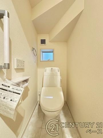 リーブルガーデン田部町 １号棟 ／新築一戸建のトイレ|■現地撮影写真■１・２階ともに清潔感ある綺麗なお手洗を完備！