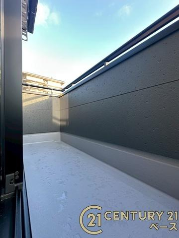 リーブルガーデン田部町 ２号棟 ／新築一戸建のバルコニー|■現地撮影写真■日当たりのよい広々としたバルコニー！洗濯物もよく乾きます！