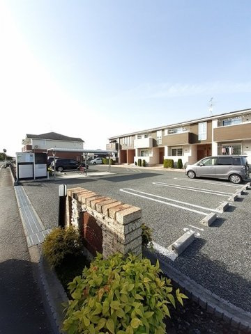 エターナルコート　Ｂの駐車場