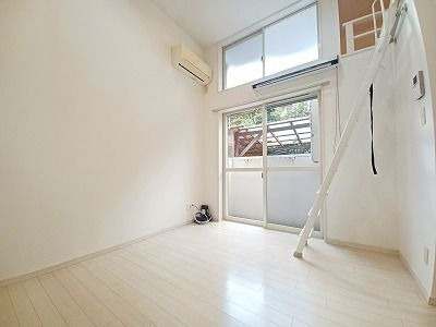 Espacio ozoraの居間・リビング