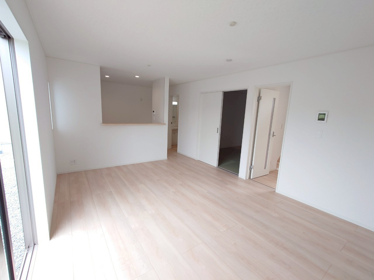 ♥♥糸満市宇江城第2-1号棟（全5棟）の居間・リビング