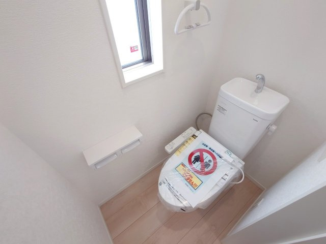 ♥♥糸満市宇江城第2-1号棟（全5棟）のトイレ