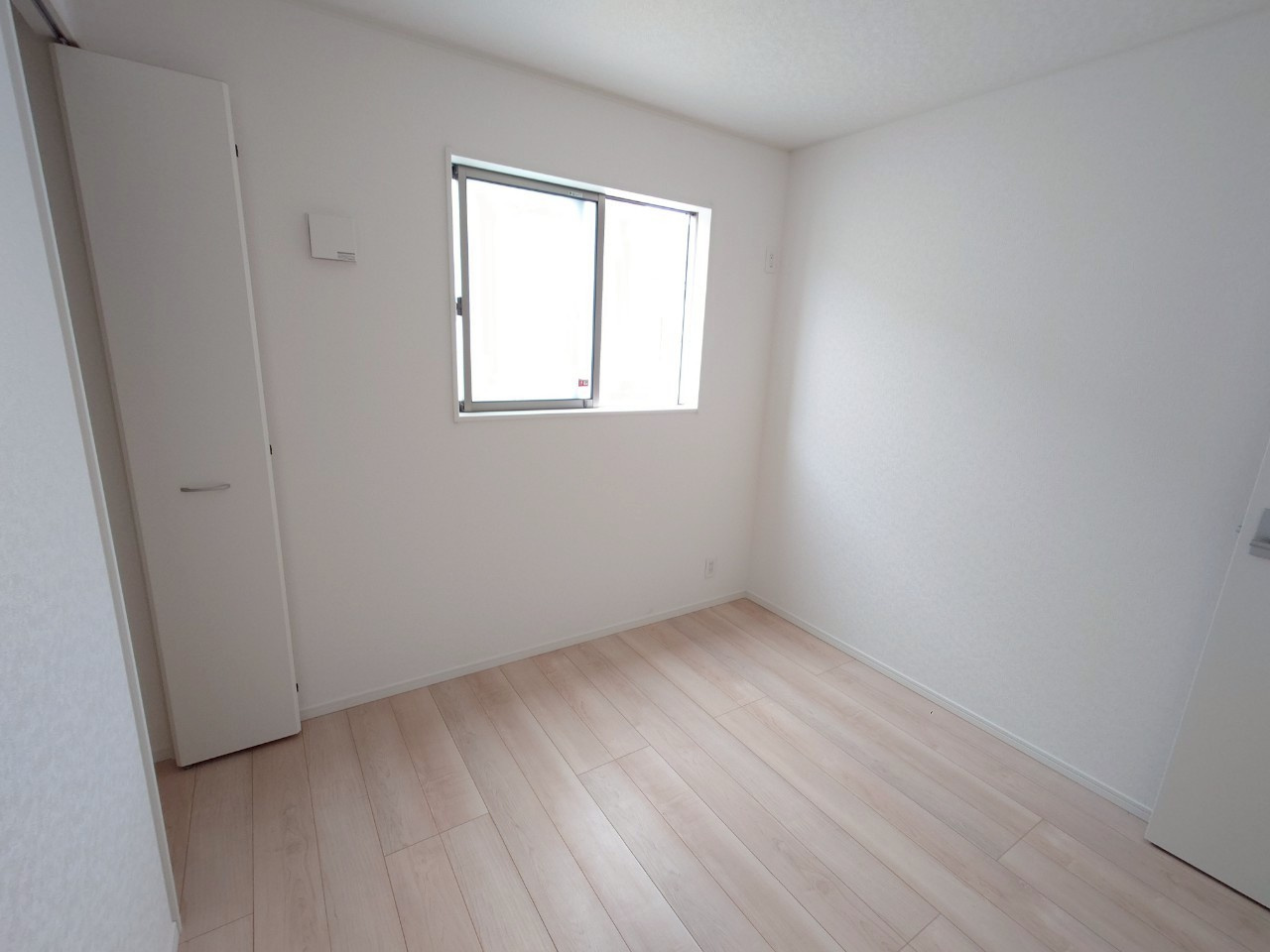 ♥♥糸満市宇江城第2-1号棟（全5棟）の洋室