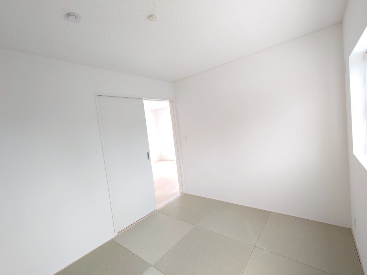 ♥♥　糸満市宇江城第2-2号棟（全5棟）の和室