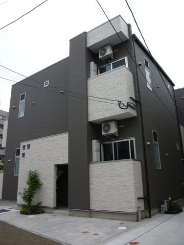 Crest Courtの外観