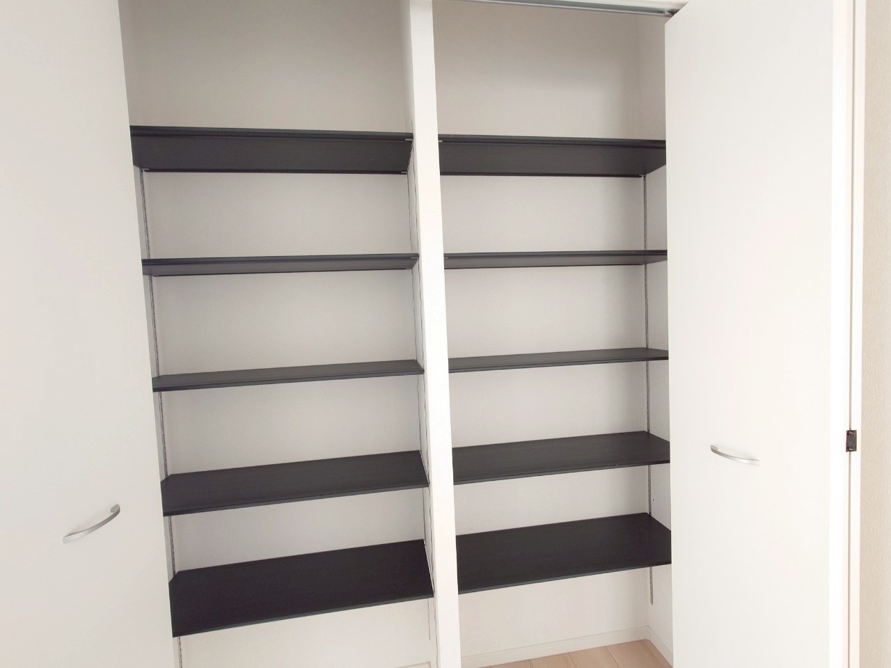 ♥♥糸満市宇江城第2-4号棟（全5棟）の収納