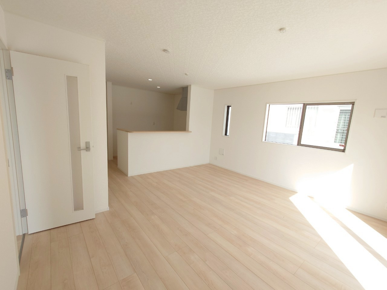 ♥♥糸満市宇江城第2-4号棟（全5棟）の居間・リビング