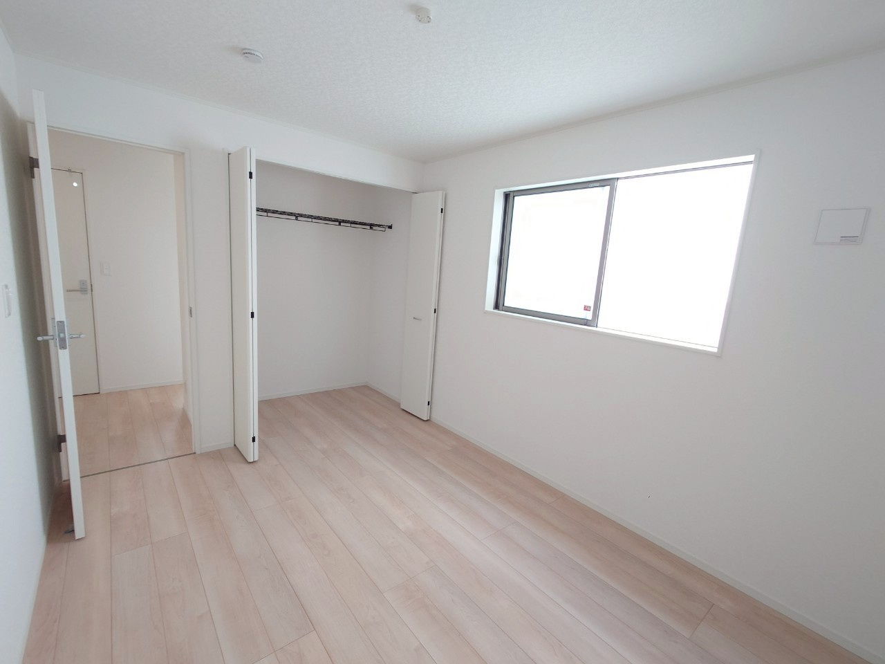 ♥♥糸満市宇江城第2-4号棟（全5棟）の洋室