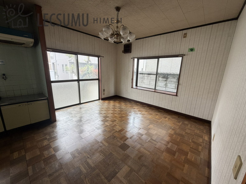 姫路市飾磨区亀山/中古戸建の居間・リビング