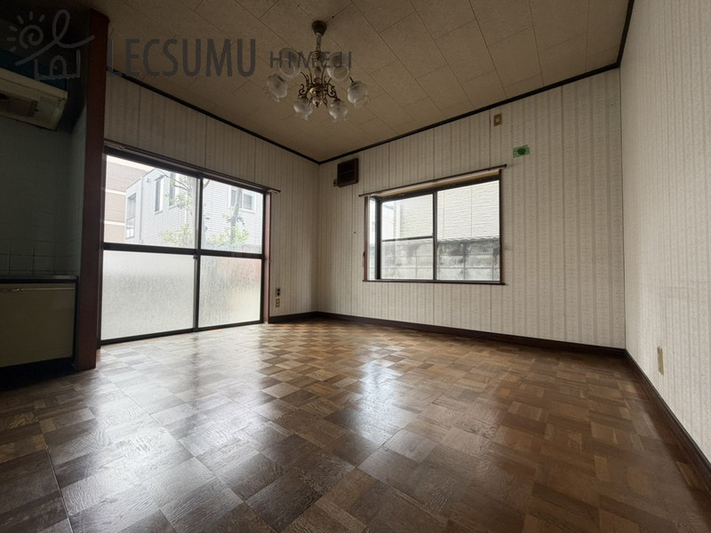 姫路市飾磨区亀山/中古戸建の居間・リビング