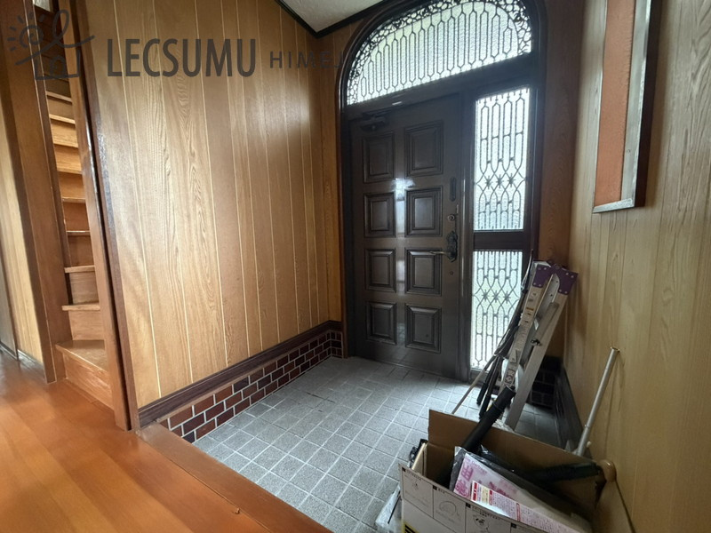 姫路市飾磨区亀山/中古戸建の玄関