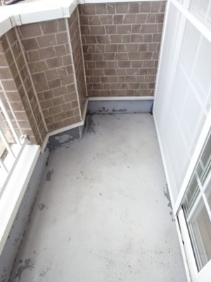 【バルコニー】 | ソフィーシアＡ | 外からの目が気にならないバルコニーで洗濯物が干せます