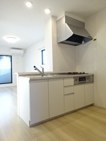 【キッチン】 | ＭＫハイツ　Ａ | コンパクトなキッチンで掃除もラクラク