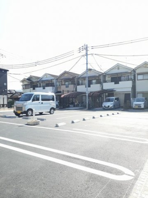 【駐車場】 | グランドゥールⅡ | 駐車場です