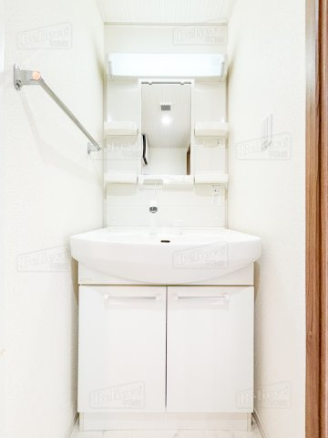 Benesta久留米の洗面所|明るい洗面所です☆