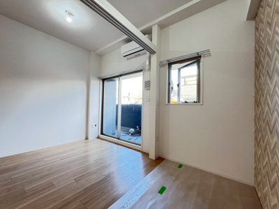 【洋室】 | セレニテ江坂エクラ