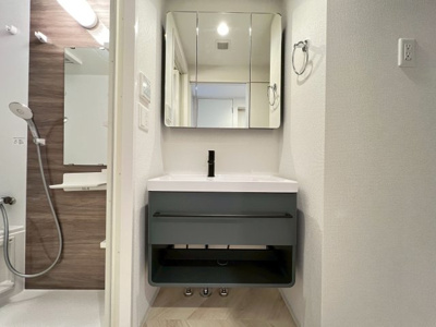 【独立洗面台】 | セレニテ江坂エクラ