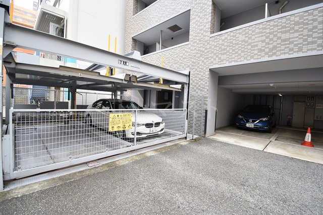 エスリード同心第2の駐車場
