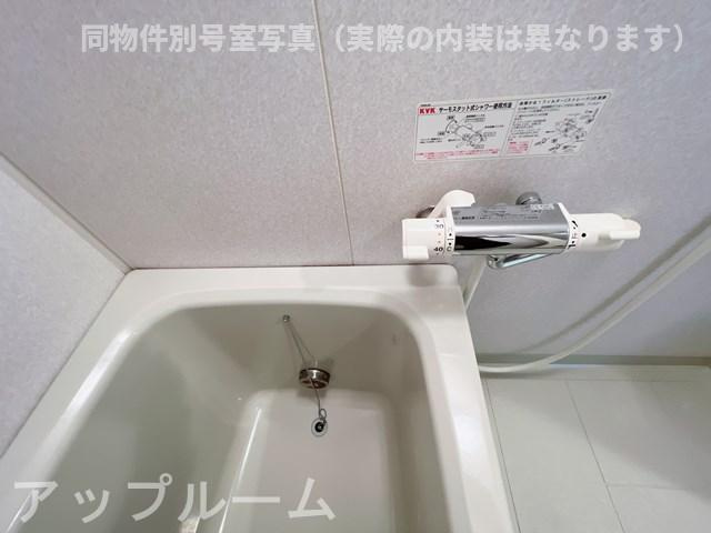 フェリーチェ勝川の浴室