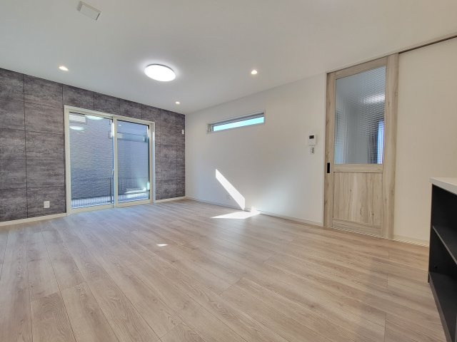 備前・新築戸建の居間・リビング
