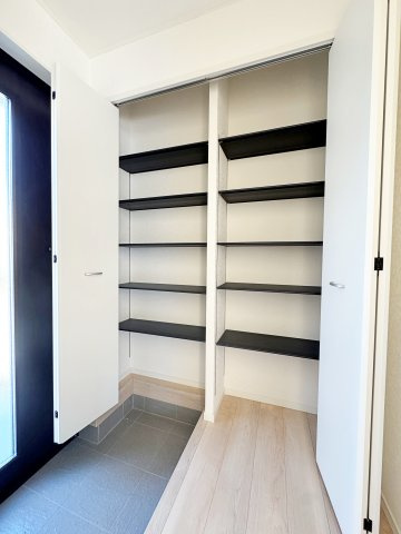 新築戸建・建売　郡山市田村町金屋字上川原　CRADLE GARDEN　全4棟の収納|可動棚付きなので物の大きさによって高さを変えられるので便利！