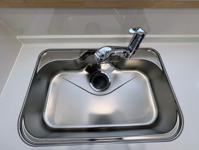 クレイドルガーデン糸満市宇江城 第2・3号棟のキッチン|浄水器付きキッチンの流し台