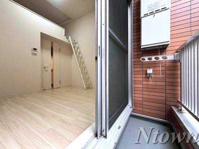 【バルコニー】 | アモーレ笠取 | 落ち着いた時間を過ごせるバルコニーです