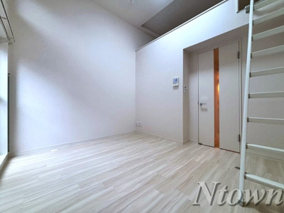 【居間・リビング】 | アモーレ笠取 | リビングです