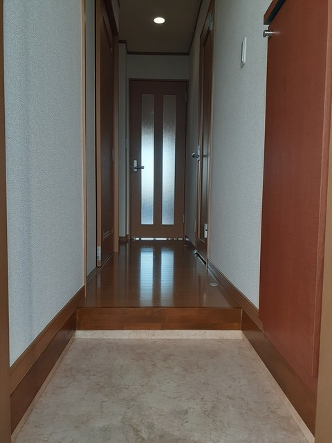 サンハイツ早野新田の玄関