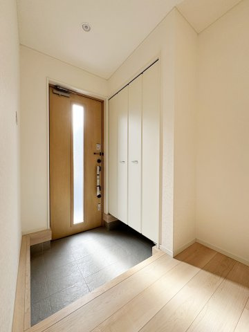 新築戸建・建売　郡山市田村町金屋字上川原　CRADLE GARDEN　全4棟の玄関|玄関収納付きなので玄関がすっきりした状態を保てます！